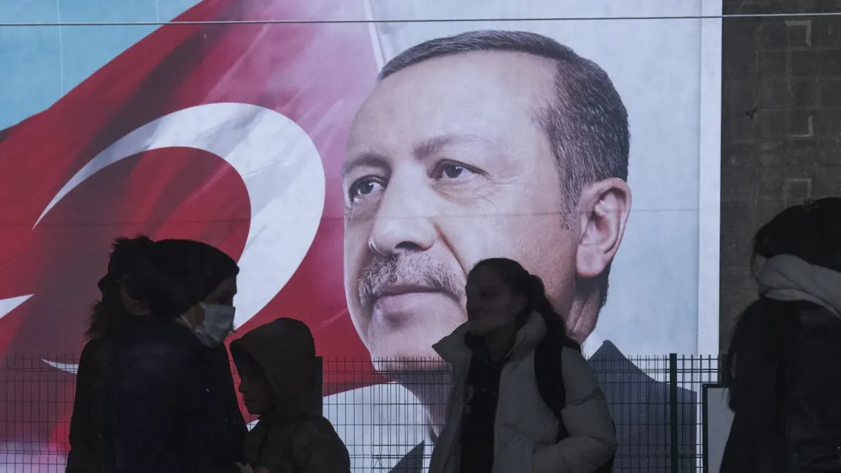 Hur massmedia fungerar i demokrati och diktatur
